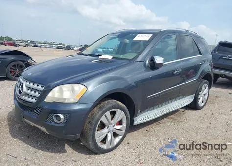 2010 Mercedes-Benz Ml 350 4Matic z USA, uszkodzony, nr VIN 4JGBB8GB3AA570350